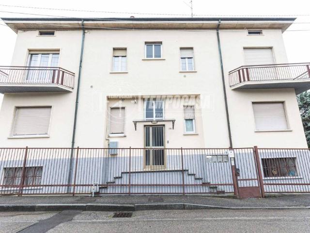 Appartamento in vendita a Robbiano, Giussano