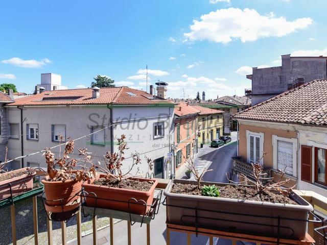 Appartamento in vendita a Robbiano, Giussano