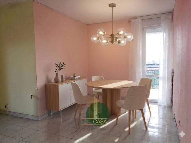 Appartamento in vendita a Giussano, Lombardia