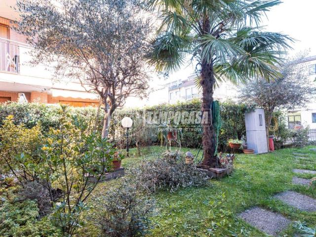 Appartamento in vendita a Robbiano, Giussano