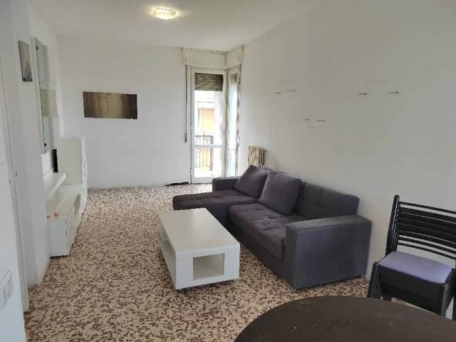 Appartamento in vendita a Giussano, Lombardia