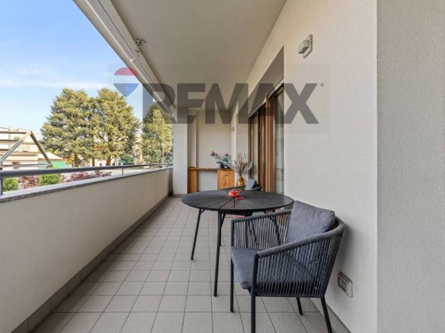 Appartamento in vendita a Giussano, Lombardia