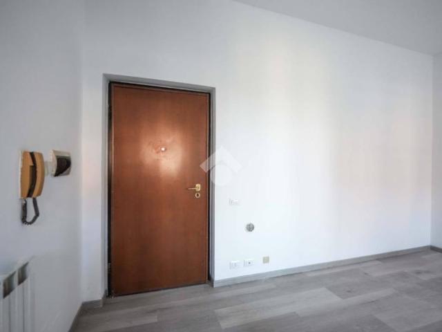 Appartamento in vendita a Giussano, Lombardia