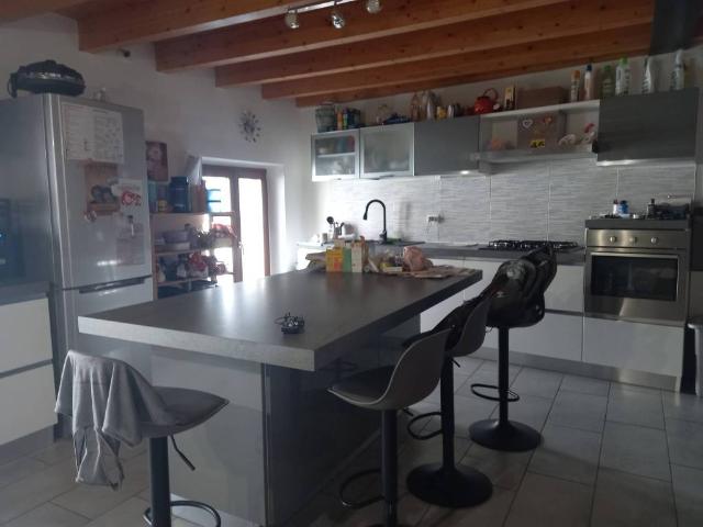 Appartamento in vendita a Torre, Goito