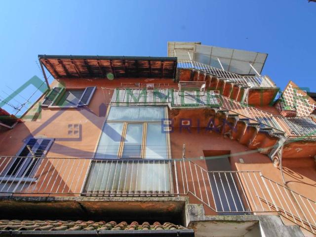Appartamento in vendita a Golasecca, Lombardia