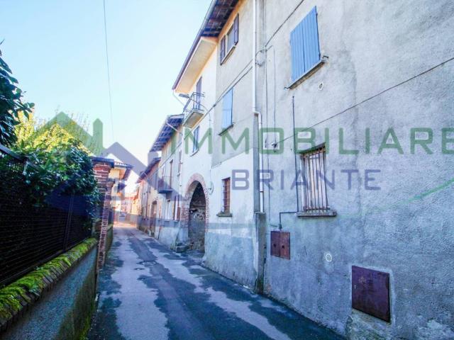 Appartamento in vendita a Golasecca, Lombardia