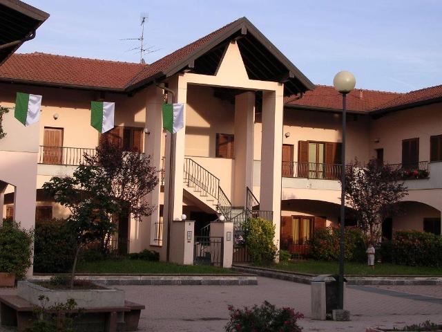 Appartamento in vendita a Golasecca, Varese