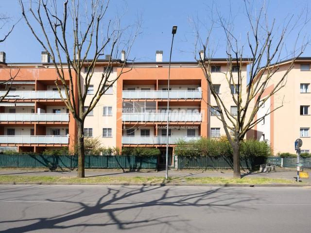 Appartamento in vendita a Gorgonzola, Lombardia