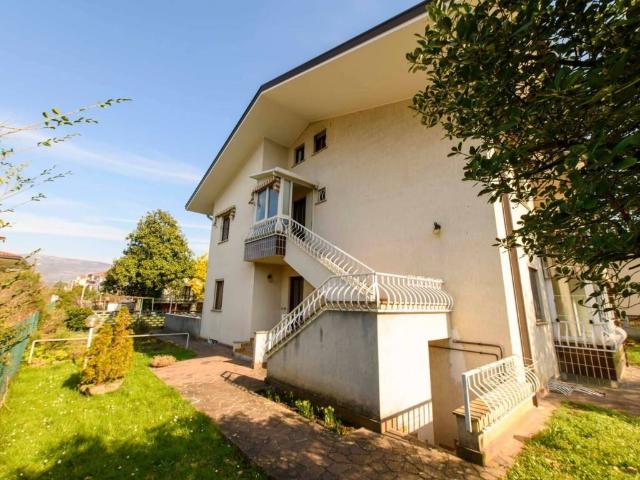 Appartamento in vendita a Gorizia, Friuli-Venezia Giulia