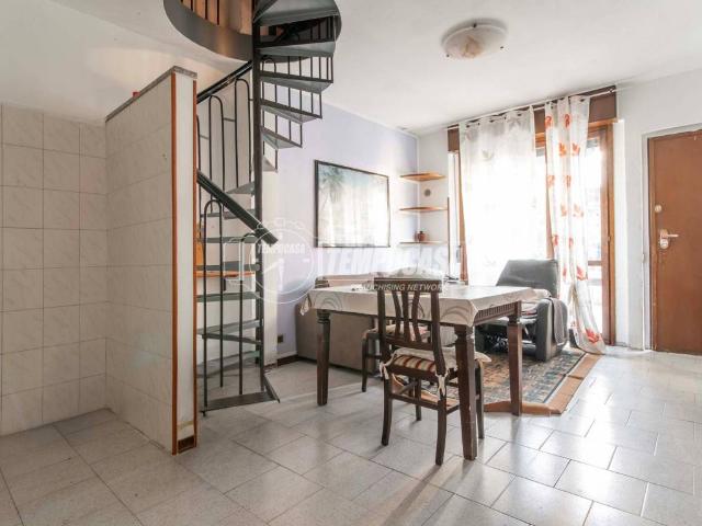 Appartamento in vendita a Gorla Maggiore, Lombardia