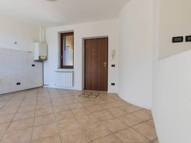 Appartamento in vendita a Gorla Maggiore, Lombardia