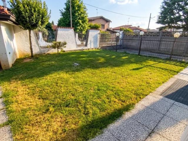 Appartamento in vendita a Gorla Maggiore, Varese