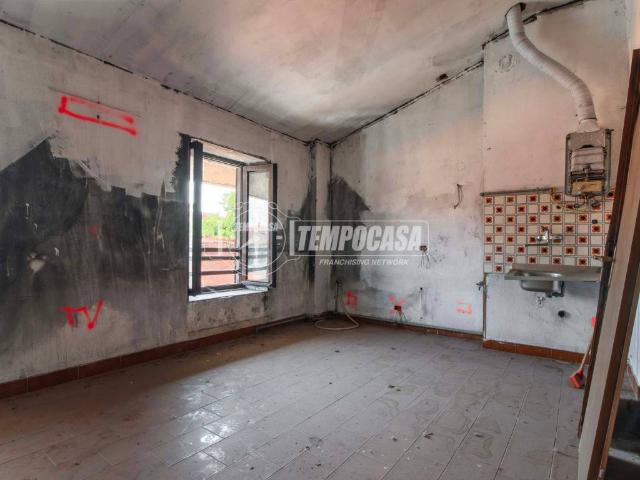 Appartamento in vendita a Prospiano, Gorla Minore