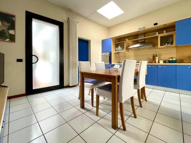 Appartamento in vendita a Gorle, Lombardia