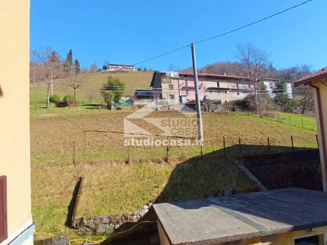 Appartamento in vendita a Gorno, Lombardia