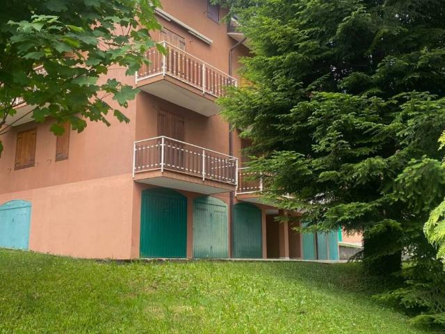 Appartamento in vendita a Gorno, Lombardia