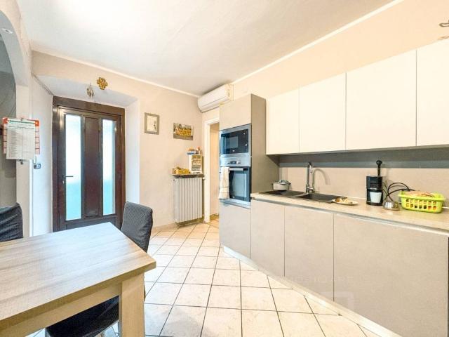Appartamento in vendita a Piemonte, Novara
