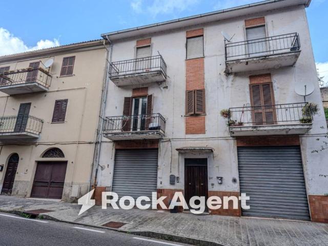 Appartamento in vendita a Gradoli, Lazio