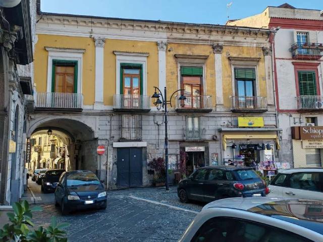 Appartamento in vendita a Gragnano, Campania