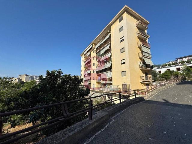 Appartamento in vendita a Gragnano, Campania