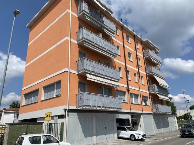 Appartamento in vendita a Grandate, Lombardia