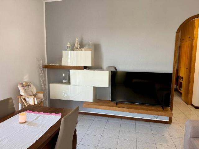 Appartamento in vendita a Grandate, Lombardia