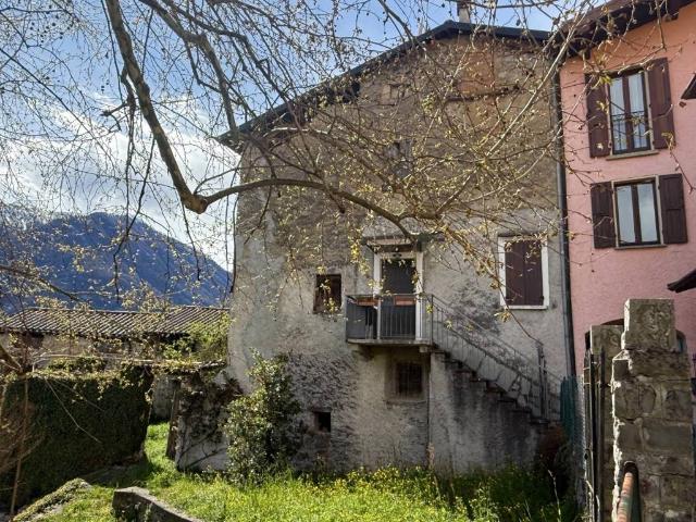 Appartamento in vendita a Grandola Ed Uniti, Lombardia