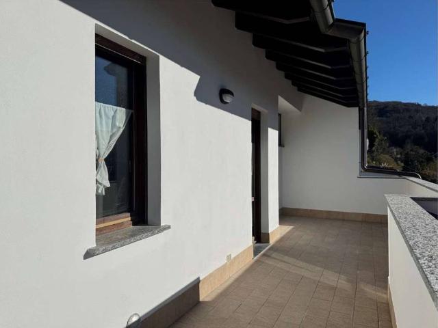 Appartamento in vendita a Grantola, Varese