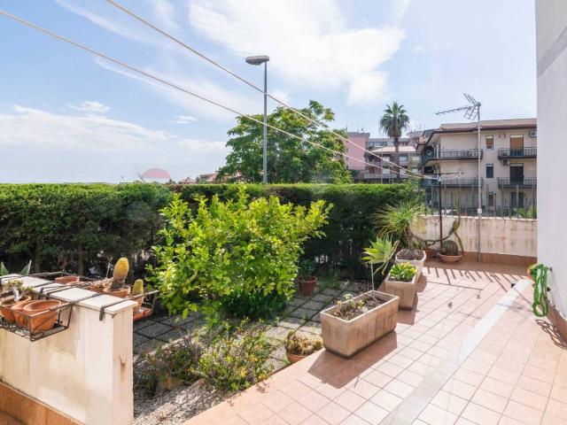Appartamento in vendita a Fasano, Gravina Di Catania
