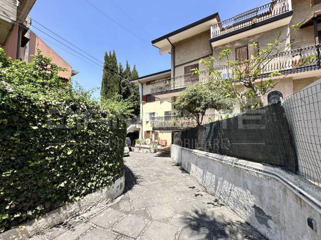 Appartamento in vendita a Gravina Di Catania, Sicilia