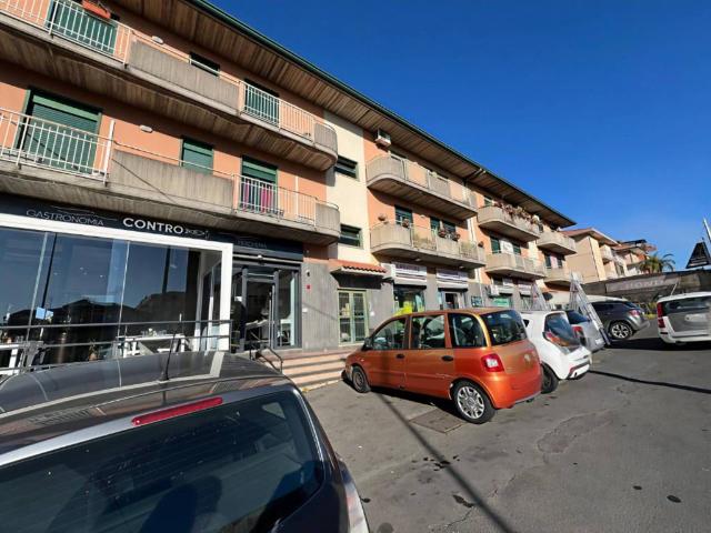 Appartamento in vendita a Gravina Di Catania, Sicilia