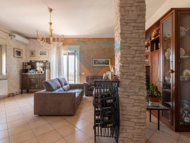 Appartamento in vendita a San Paolo, Gravina Di Catania