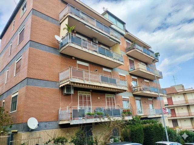 Appartamento in vendita a Fasano, Gravina Di Catania