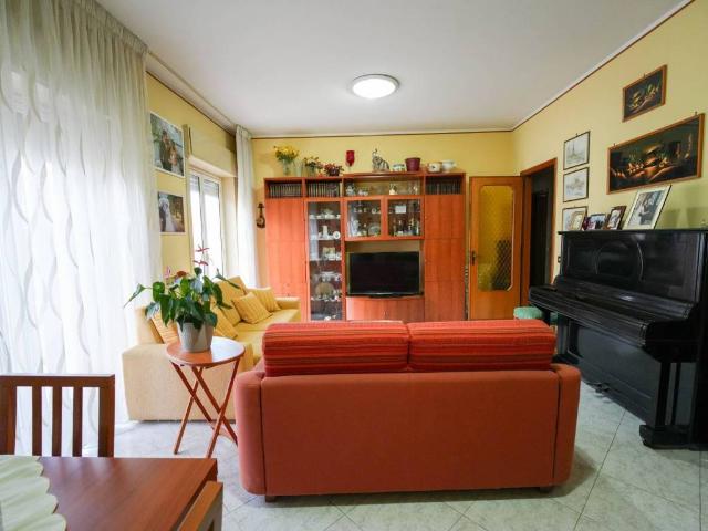 Appartamento in vendita a Gravina Di Catania, Sicilia