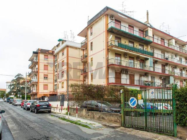 Appartamento in vendita a Fasano, Gravina Di Catania