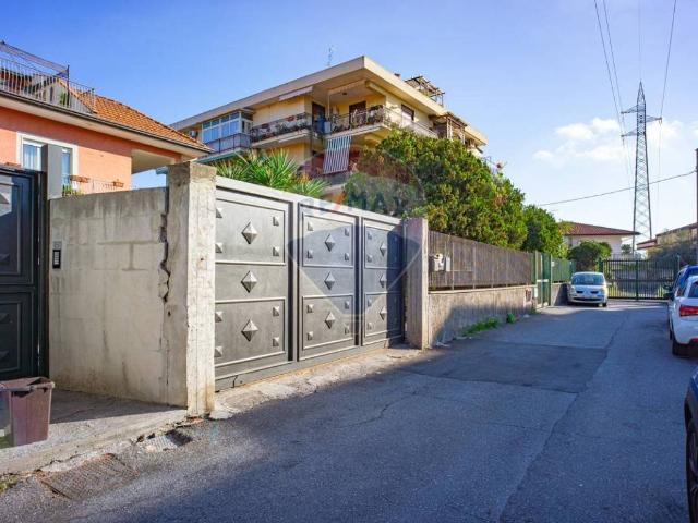 Appartamento in vendita a Gravina Di Catania, Sicilia