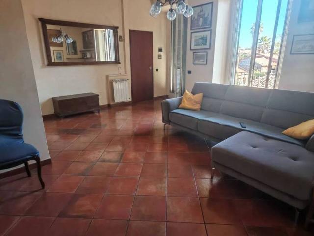 Appartamento in vendita a Gravina Di Catania, Sicilia
