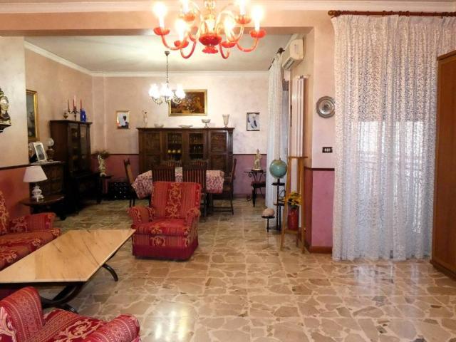 Appartamento in vendita a Gravina Di Catania, Sicilia