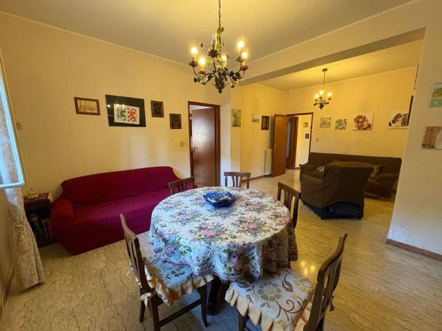 Appartamento in vendita a Gravina Di Catania, Sicilia