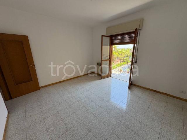 Appartamento in vendita a Fasano, Gravina Di Catania