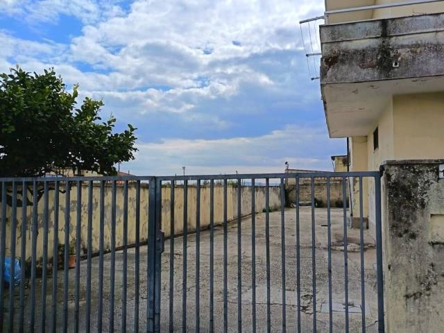 Appartamento in vendita a Grazzanise, Campania
