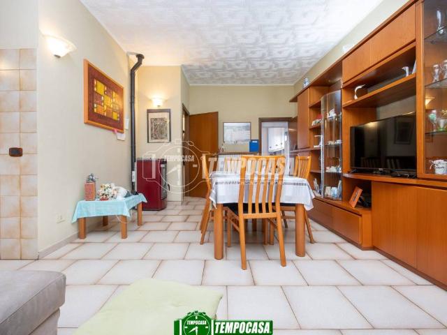 Appartamento in vendita a Grezzago, Lombardia