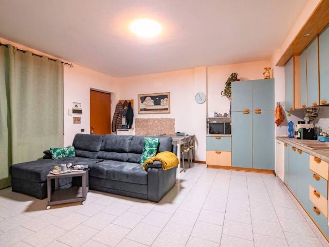 Appartamento in vendita a Grezzago, Lombardia