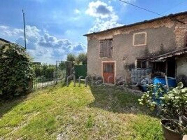 Rustico in vendita a Grezzana, Veneto