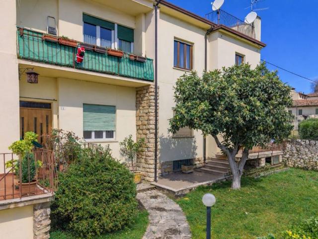 Appartamento in vendita a Grezzana, Veneto