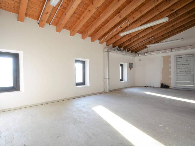 Appartamento in vendita a Grezzana, Veneto