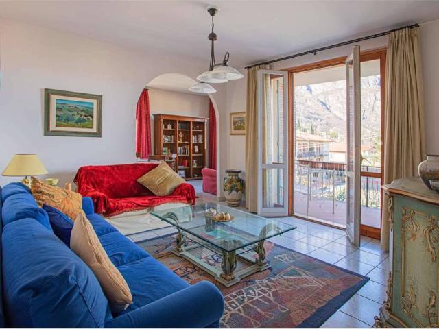 Appartamento in vendita a Griante, Lombardia