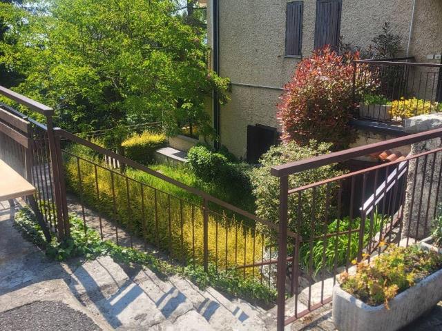 Appartamento in vendita a San Fermo, Grone