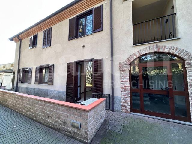 Appartamento in vendita a Gropello Cairoli, Lombardia