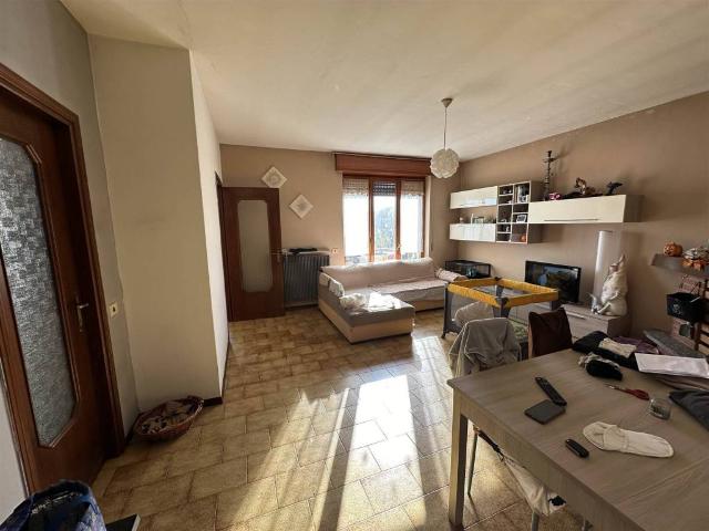 Appartamento in vendita a Gropparello, Reggio Emilia